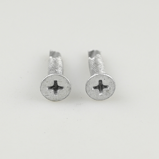 ثنائي المعدن SUS316 + SUS410 برغي فيليبس ذو الرأس المسطح ST4.8-24*25