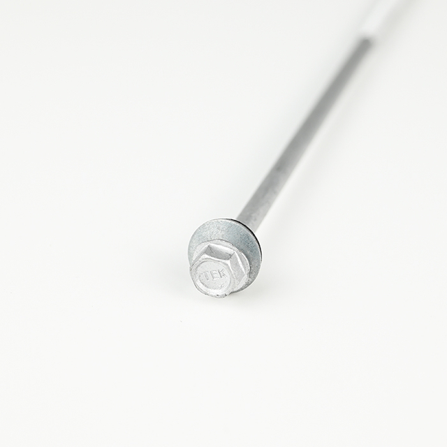 برغي ذاتي الحفر بغسالة سداسية SUS410 بنصف خيط ST6.3-20*180